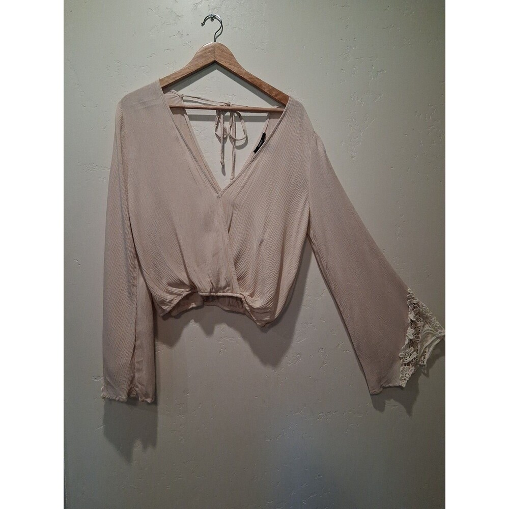 Forever 21 Women’s Blouse Size L Beige Boho Bell Sleeve Crochet Smocked Top Wrap